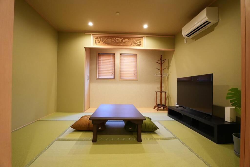 Apartemen Entire House In 山王 Osaka