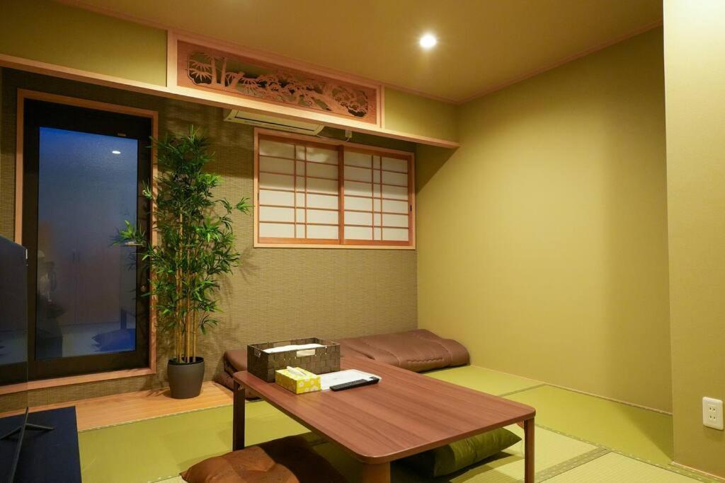 Apartemen Entire House In 山王 Osaka